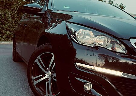 Peugeot 308 PureTech 110 Stop & Start Style