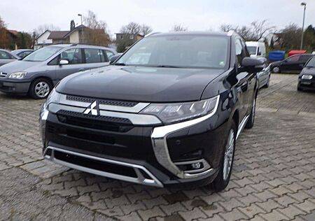 Mitsubishi Outlander 2.4 4WD Plug-In Hybrid Plus