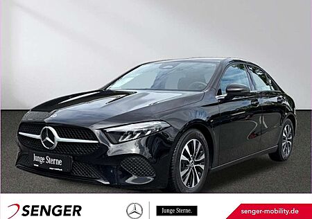 Mercedes-Benz A 180 Limousine LED RFK Digi PTS Spiegel P. Navi