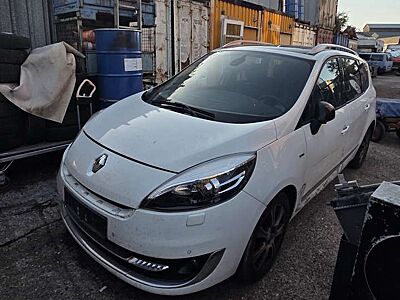 Renault Grand Scenic dCi 150 FAP Aut. Bose Edition Panoramadach Xenon