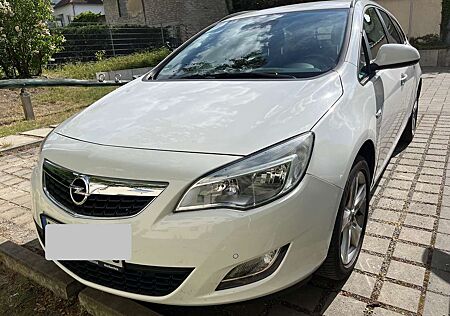 Opel Astra 1.4 Sports Tourer ecoFLEX Selection