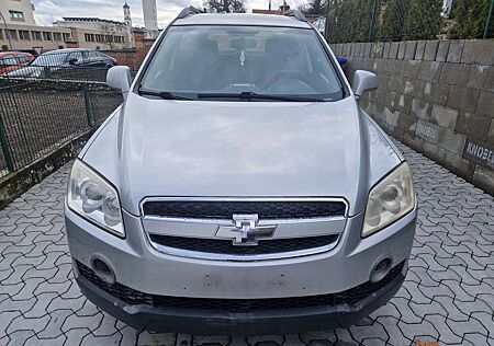 Chevrolet Captiva 2.4+4WD+7+Sitzer+LT