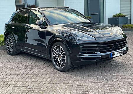 Porsche Cayenne S mit Sport-Chrono unt winterpaket inkl 21“ Wint