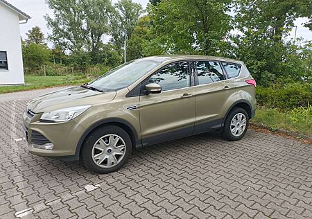 Ford Kuga 1.6 EcoBoost 2x4 Titanium