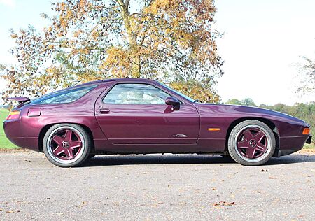 Porsche 928 S4: orig. -Werksw., 18", Scheckheft, H-Ken.