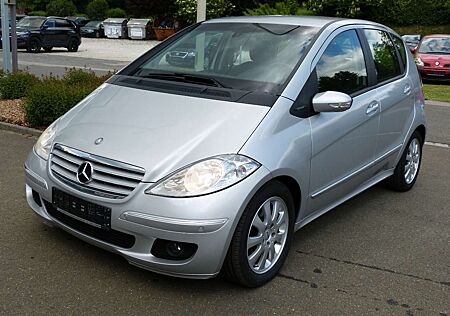 Mercedes-Benz A 200 Elegance CDI Automatik[SHZ/PDC/NAVI]