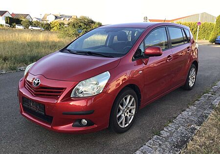 Toyota Verso Executive Kamera 7 Sitze 8-fach Tempomat Alu AHK…