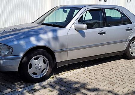 Mercedes-Benz C 180 Sport