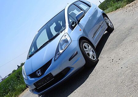 Honda Jazz 1.Hand. 54922 km. Klima. Allwetterreifen !