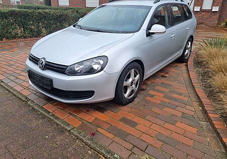 VW Golf Volkswagen 1.6 TDI DPF BlueMotion Technology MATCH