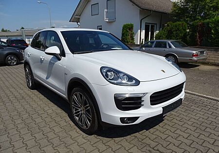 Porsche Cayenne S 4,2l Diesel Pano, Navi, 21 Zoll, Standheizung, B