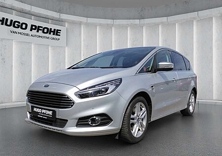 Ford S-Max Titanium 7-Sitzer