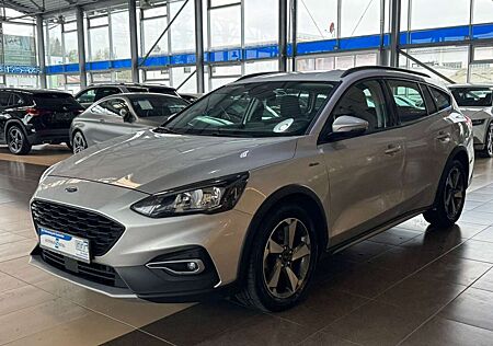 Ford Focus Active Crossover Navi PDC DAB Spurassist.