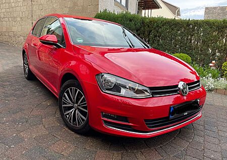 VW Golf Volkswagen 1.4 TSI BlueMotion Technology Allstar