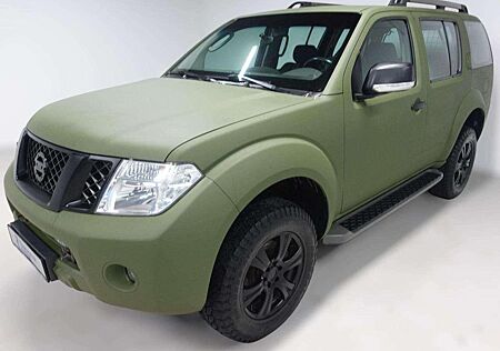 Nissan Pathfinder 2.5 dCi 3T 4X4 Klima AHK Standheiz. Scheckheft