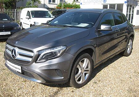 Mercedes-Benz GLA 180 Urban/Navi/Teilleder/18Zoll/SH/PDC/39TKM