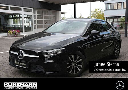 Mercedes-Benz A 180 gebraucht kaufen Mercedes-Benz A 180 d Limousine MBUXNavi+ Tempomat SpurH