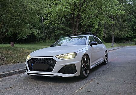 Audi RS4 Avant Competition Plus