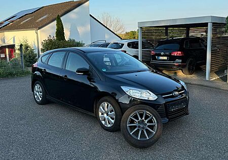 Ford Focus 1.6 TI-VCT, TÜV&Inspektion NEU, Scheckheft