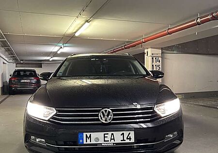 VW Passat Variant Volkswagen 1.6 TDI SCR DSG Comfortline