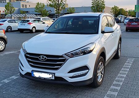 Hyundai Tucson blue 1.7 CRDi 2WD Classic