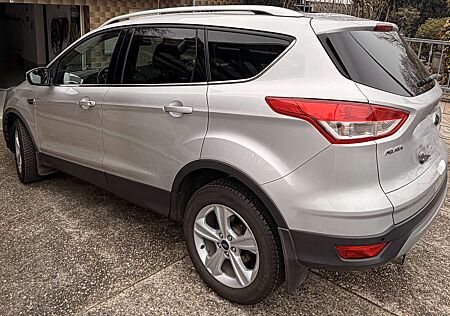 Ford Kuga 1.6 EcoBoost 2x4 Titanium