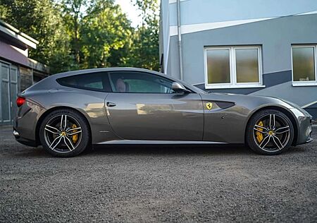 Ferrari FF +TOP