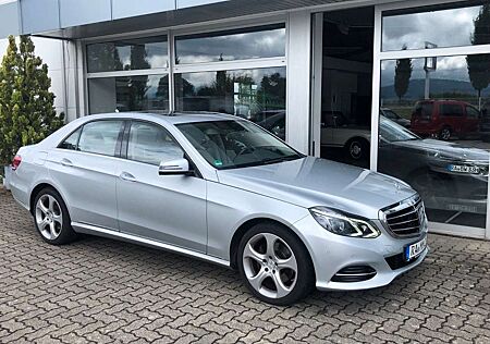 Mercedes-Benz E 350 E -Klasse Lim. CGI 4Matic NP: 97t €