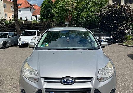 Ford Focus Turnier 1.6 TDCi DPF Titanium