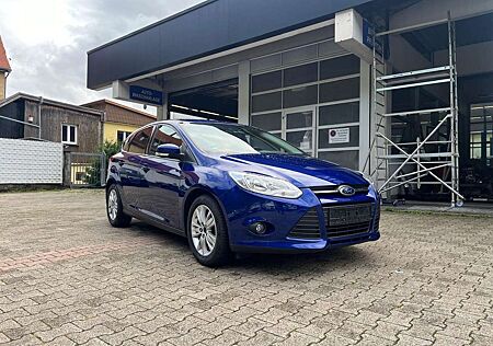 Ford Focus Sync Edition super Zustand neuer Motor !!!