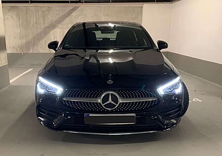 Mercedes-Benz CLA 180 Shooting Brake AMG Line