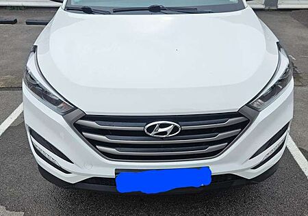 Hyundai Tucson +blue+1.6+GDi+2WD+Navi