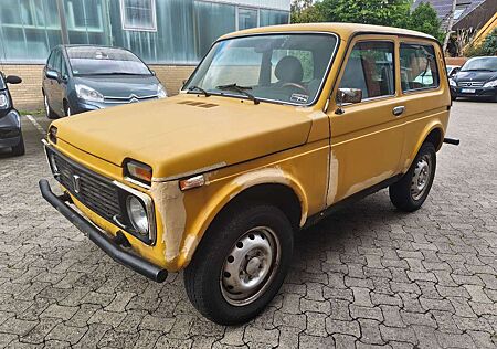 Lada Niva 1.7i Only 4x4 - fahrbereit - AHK - Bastler