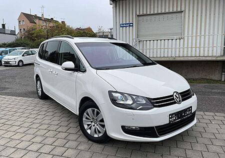 VW Sharan Volkswagen 2.0 TDI Highline *Navi*Panorama*Xenon*Kamera*