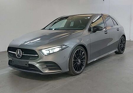 Mercedes-Benz A 180 Edition 2021 AMG NIGHT LED MBUX KAMERA