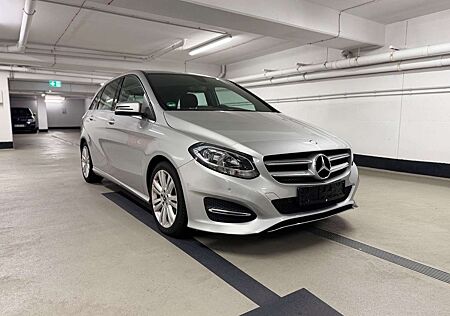 Mercedes-Benz B 180 "Style"