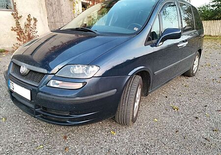 Fiat Ulysse ++Diesel+2.2+JTD+DPF+Emotion