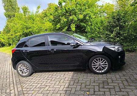 Kia Rio 1.4 Dream-Team Edition