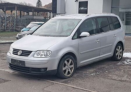 VW Touran Volkswagen 1.9 TDI 74kW Highline * 7-Sitzer/AHK/SHZ