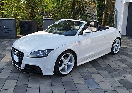Audi TT Roadster quattro 2.0 TDI s-line innen/außen