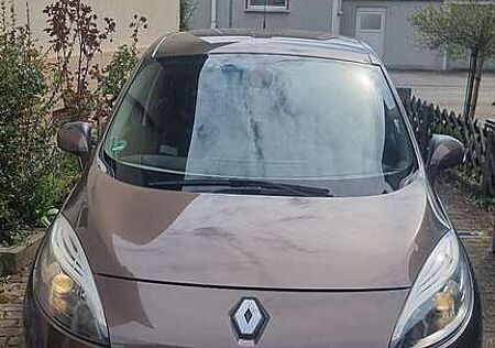 Renault Grand Scenic TCe 130 Luxe