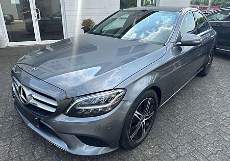 Mercedes-Benz C 220 d Avantgarde Distronic Digital Kamera AHK