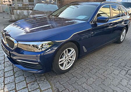 BMW 520 d Touring Aut./Navi/Kamera/Abstandstemp.