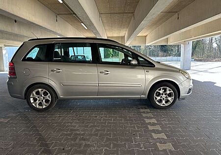 Opel Zafira Edition 1.6 /1.Hand/Scheckheft/7 Sitz