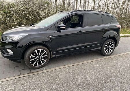 Ford Kuga 1.5 EcoBoost 2x4 ST-Line