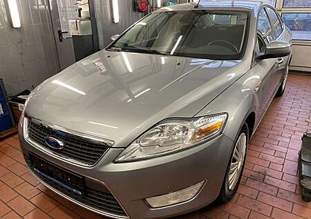 Ford Mondeo Ghia Limousine Original 27.773 km