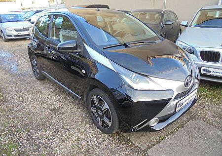 Toyota Aygo x-clusiv Klimatronik,Kamera,Tempomat,2-Hand!!!