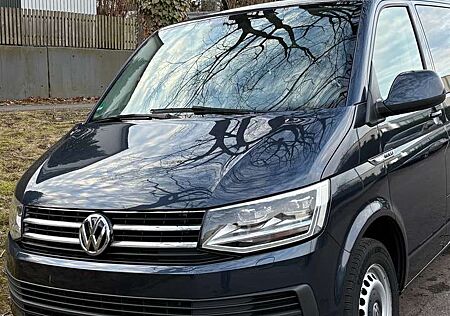 VW T6 Multivan Volkswagen Multivan Kurz Comfortline