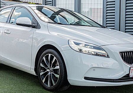 Volvo V40 Momentum |RÜCKFAHRKAMERA|NAVI|PDC|SHZ|