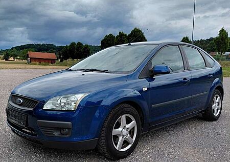 Ford Focus 1.6 16V Ambiente